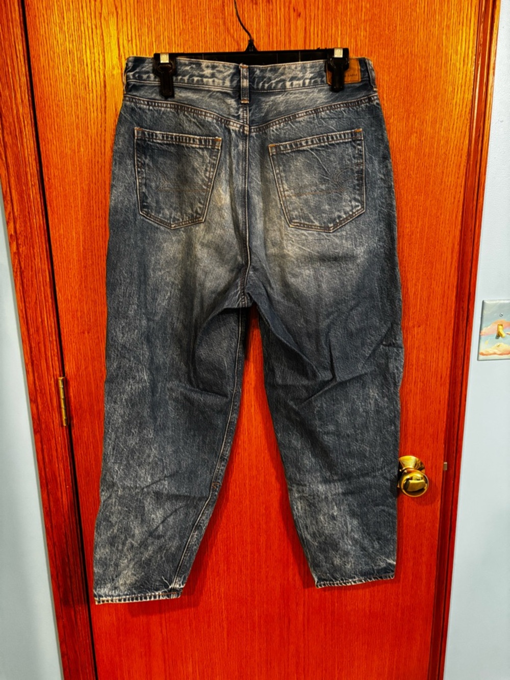 American Eagle Outfitters Relaxed Mom Jeans - Picture 3 of 5